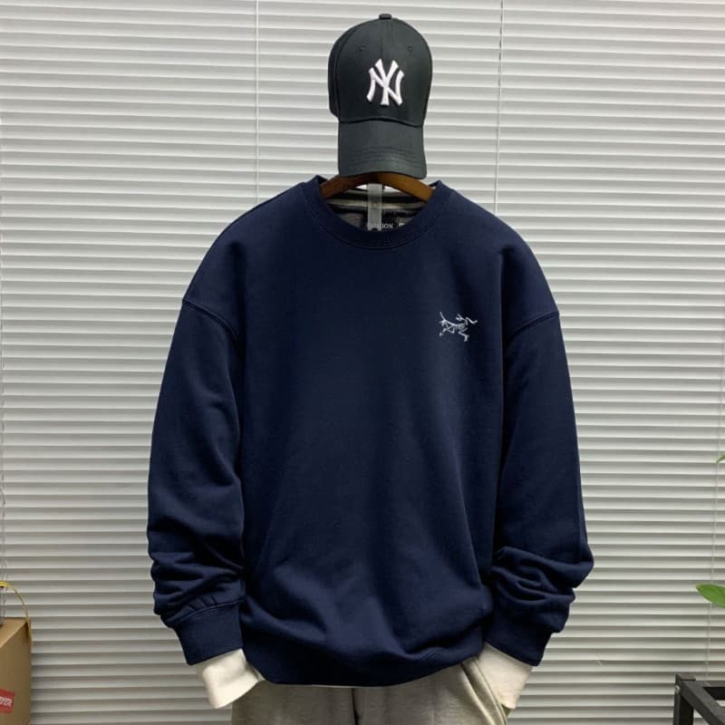 ロンT 恐竜モチーフ カジュアル 長袖シャツ