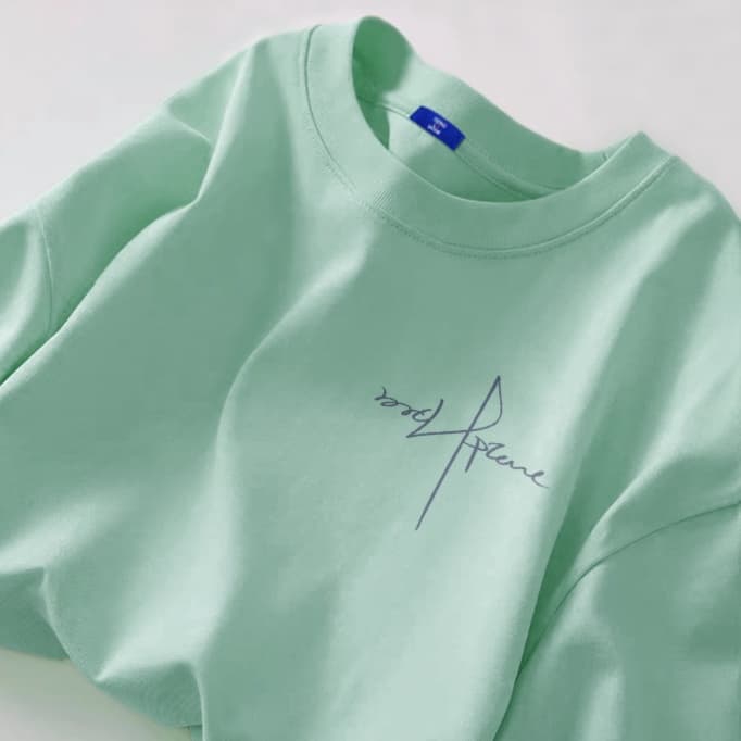 ロンT シンプル筆記体刺繍ロングスリーブTシャツ