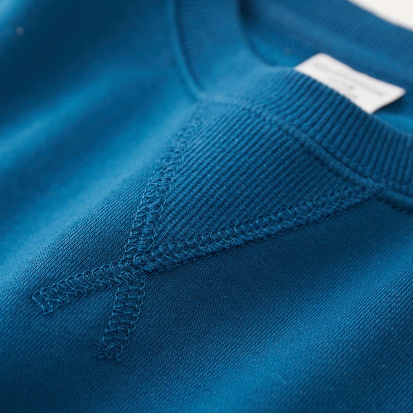 柔らか素材の定番重ね着ロンT