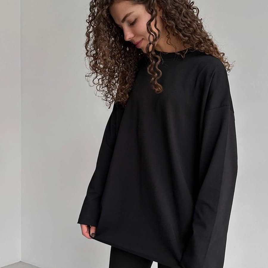 ロンT ゆったりオーバーサイズ スウェット長袖シャツ