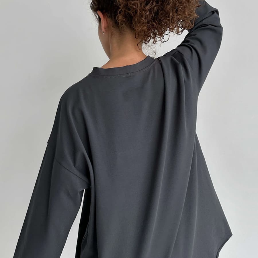 ロンT ゆったりオーバーサイズ スウェット長袖シャツ