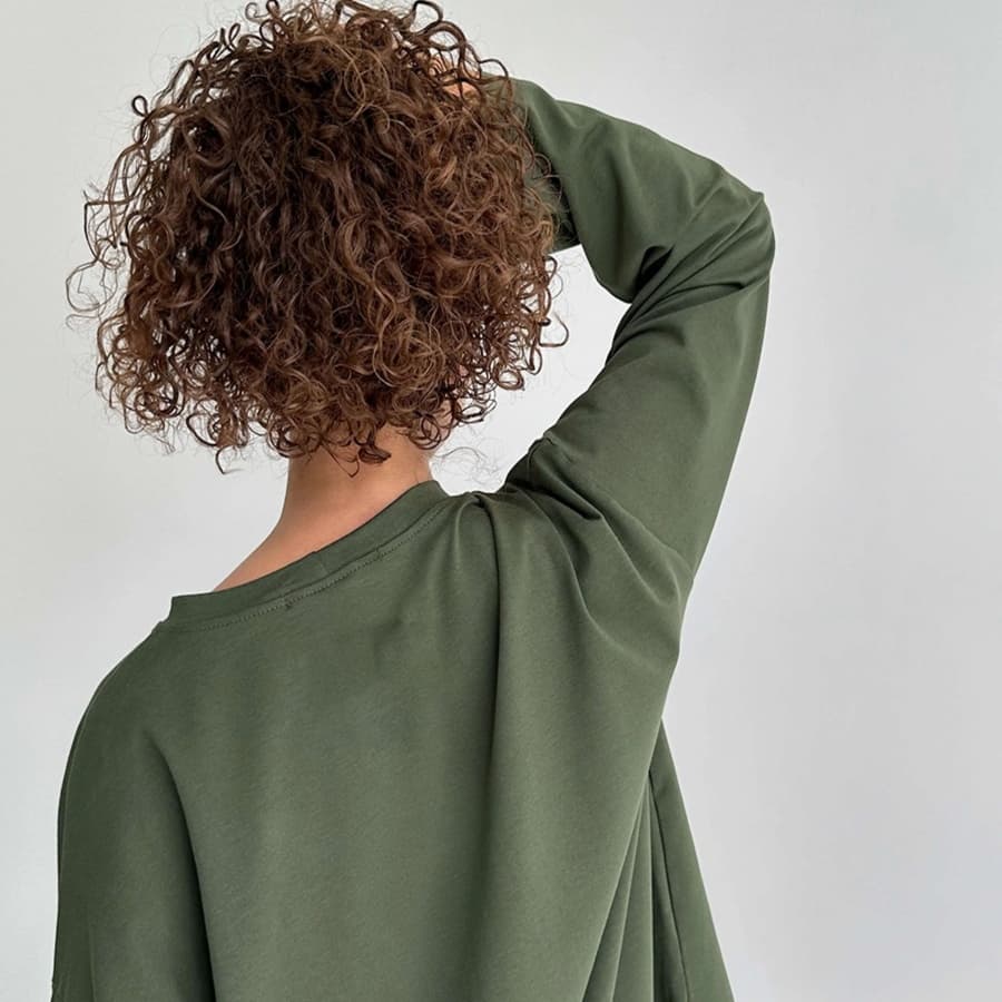 ロンT ゆったりオーバーサイズ スウェット長袖シャツ