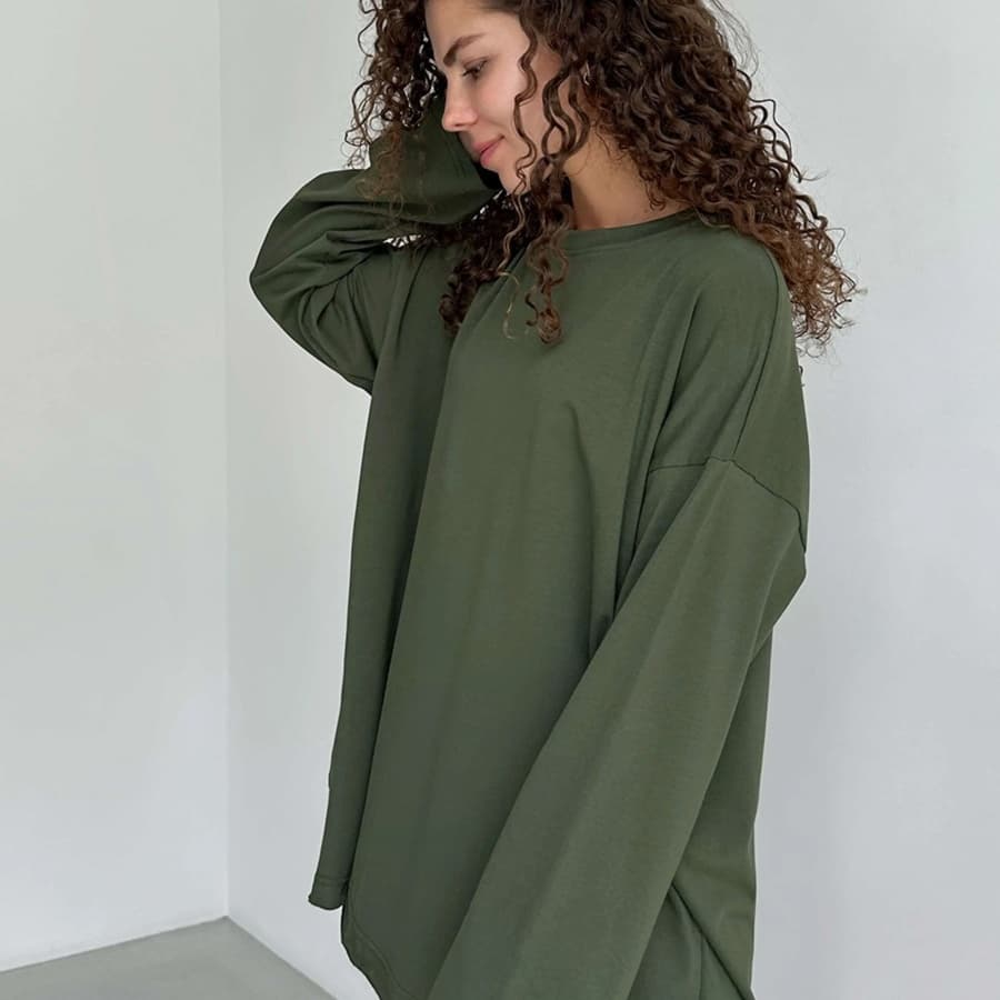 ロンT ゆったりオーバーサイズ スウェット長袖シャツ