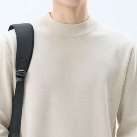 ロンT 上質素材のモックネック長袖シャツ