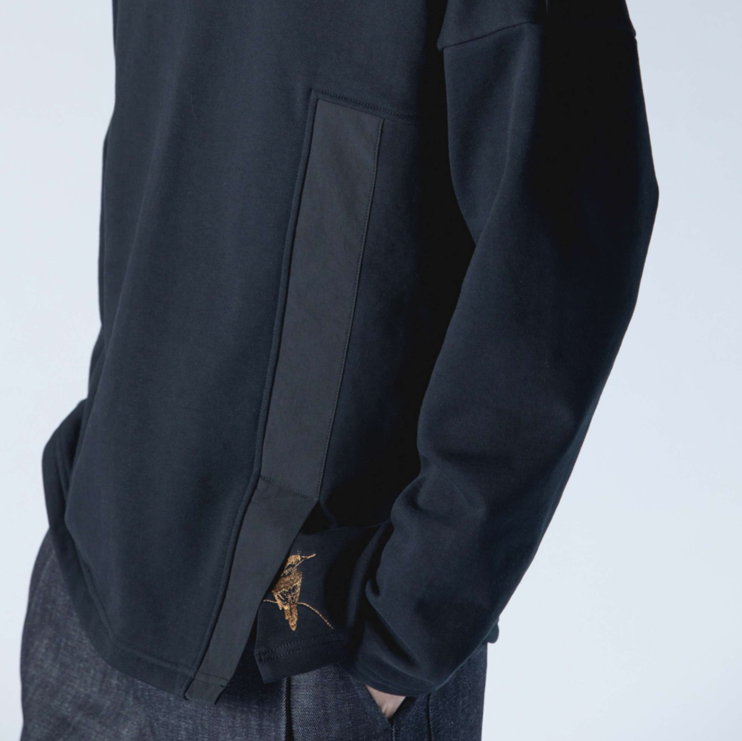 ロンT 上質素材のゆったりスウェット