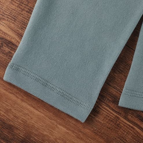 ロンT 重厚感溢れる純綿長袖シャツ