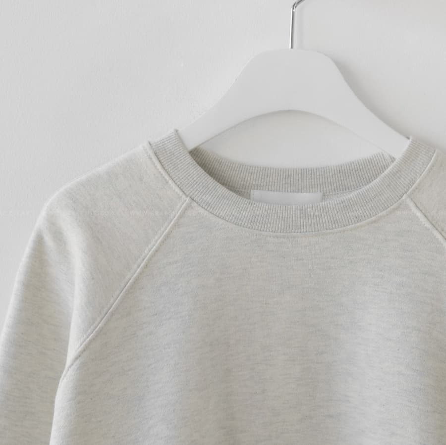 ロンT 贅沢素材の裏起毛スウェット