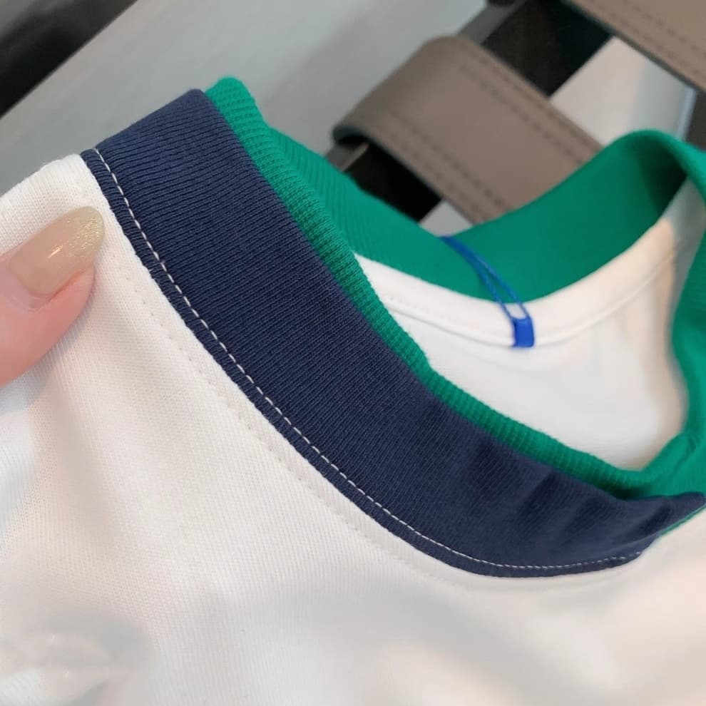 シンプルロゴ入り ゆったりロンT