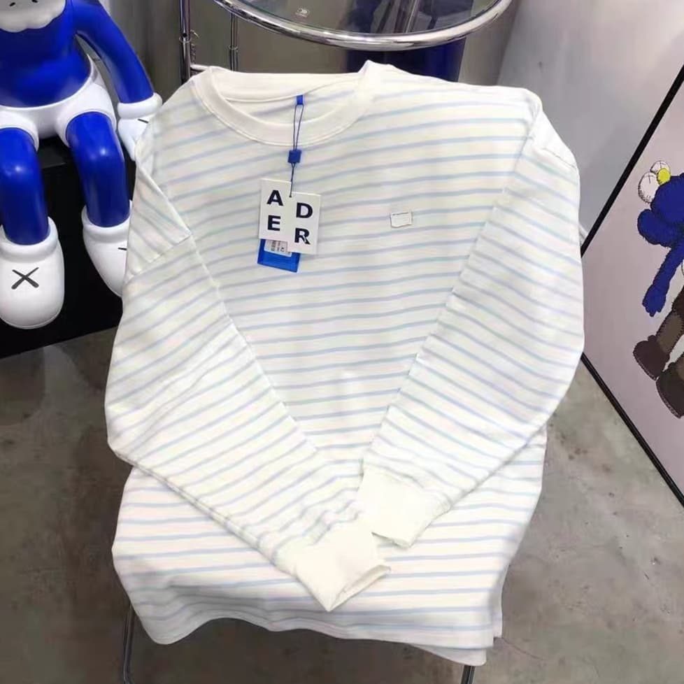 ロンT ゆったりボーダー柄カットソー