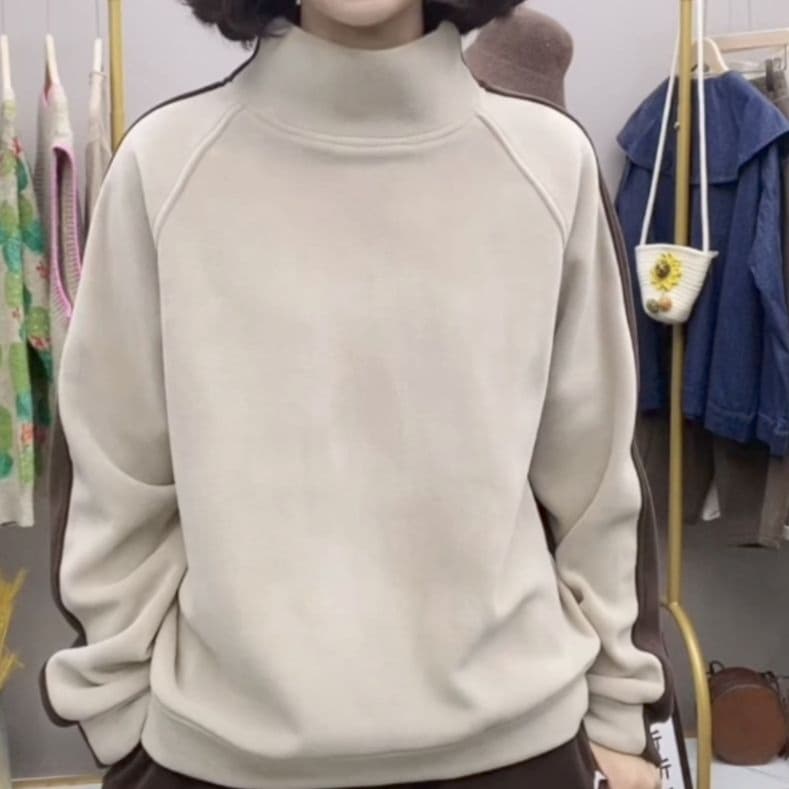 ロンT なめらかモックネック厚手長袖トップス