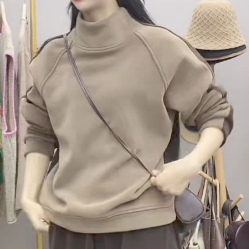 ロンT なめらかモックネック厚手長袖トップス