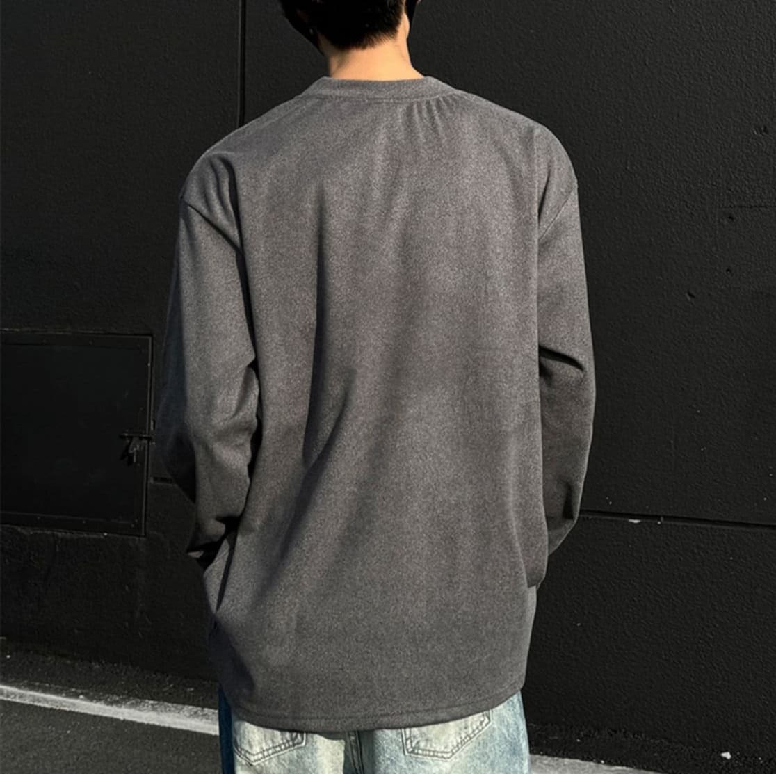 ロンT シンプル深Vネックロング丈カットソー
