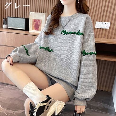 ロンT 厚手刺繍ロゴ入りゆったりトレーナー