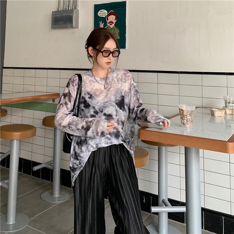 ロンT 水彩模様ゆったり長袖カットソー