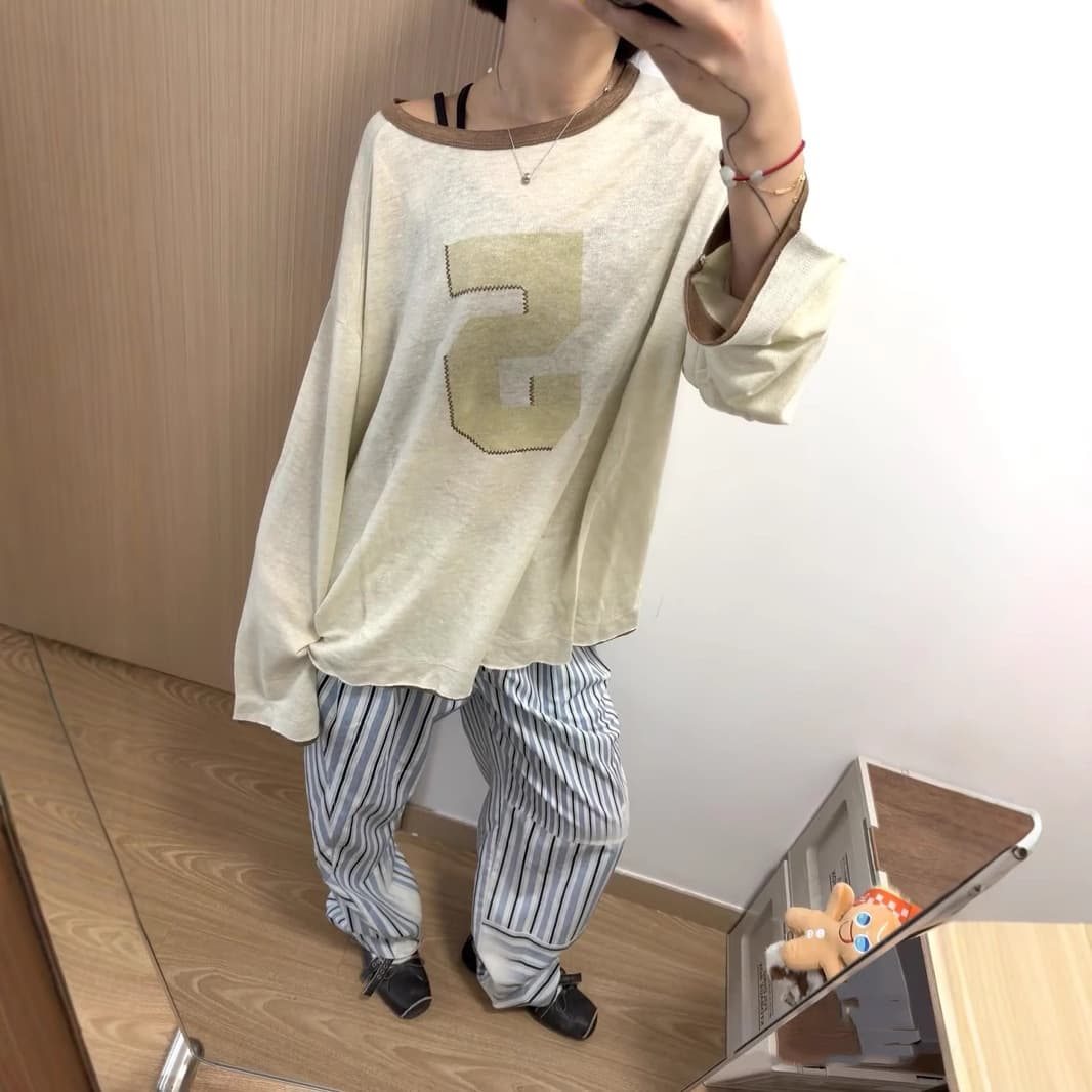 ロンT ナンバーモチーフ薄手ロンT
