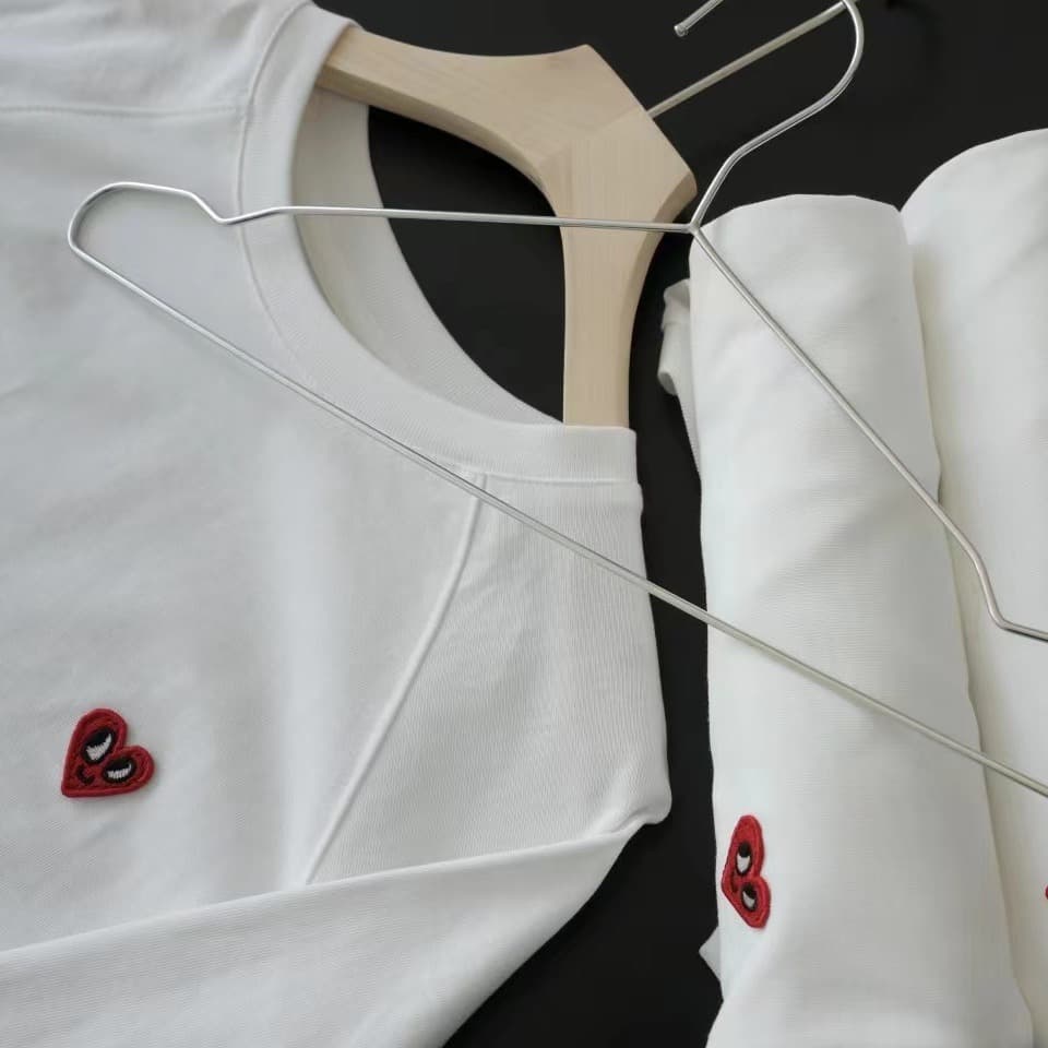 ロンT ハート刺繍入り ゆるふわ長袖カットソー