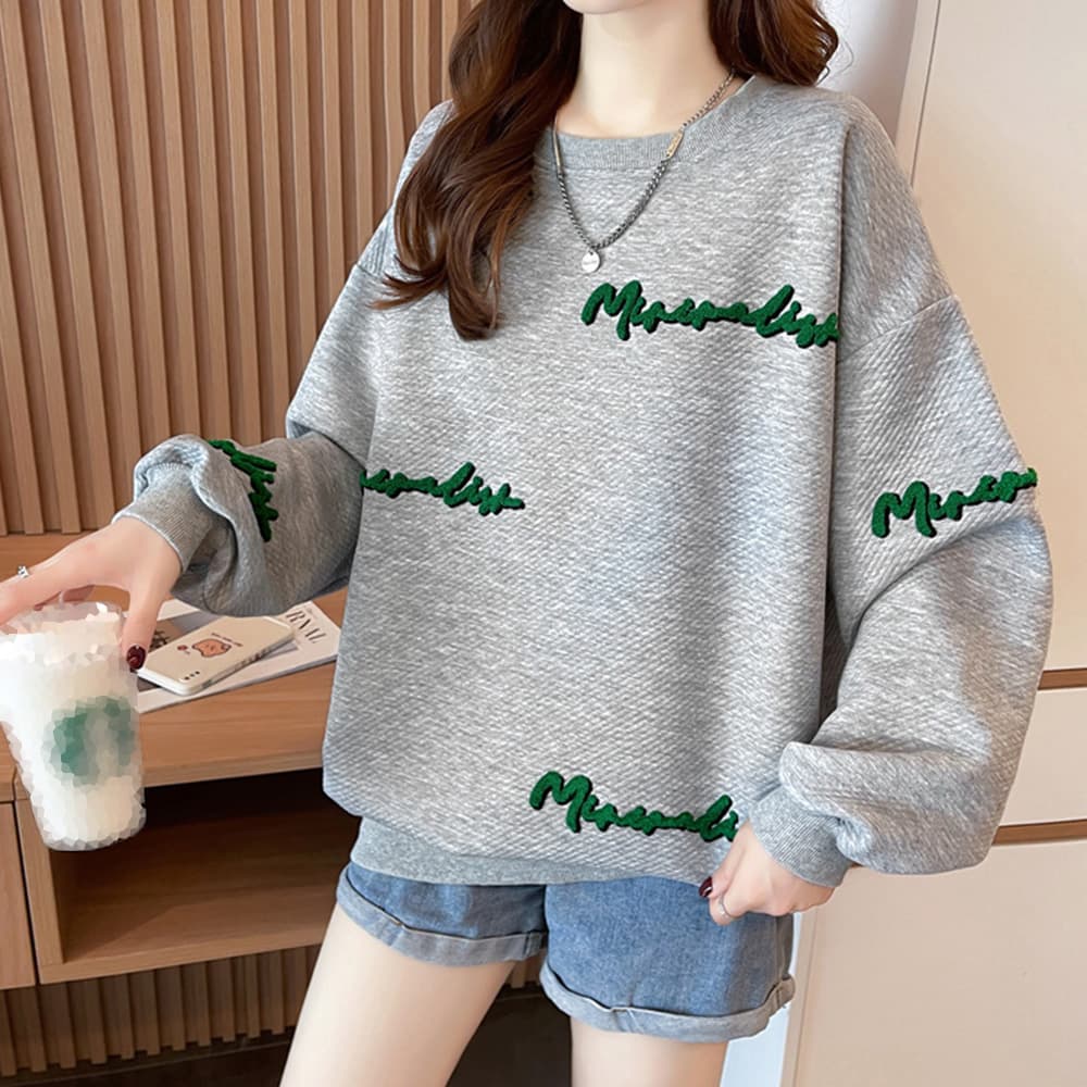 ロンT 厚手刺繍ロゴ入りゆったりトレーナー