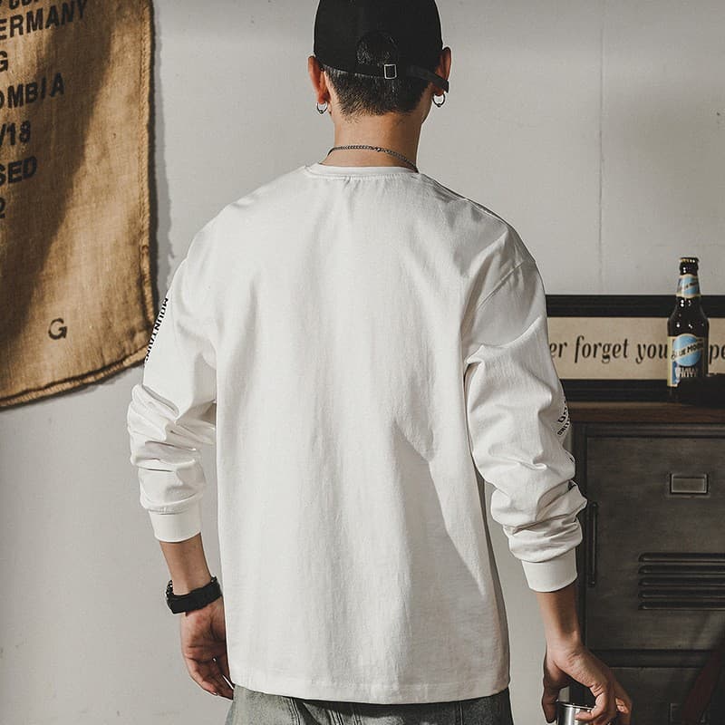 ロンT 山脈プリント入り カジュアルロンＴ