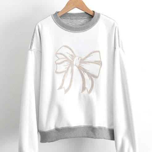 ロンT 厚手刺繍リボン裏微起毛スウェットトップス